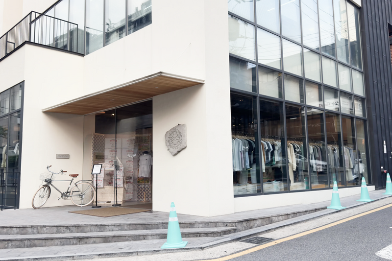 VISIT SHOWROOM