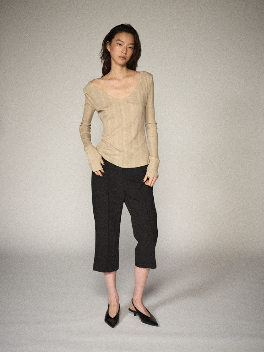 Slim V-neck Ribbed Tee