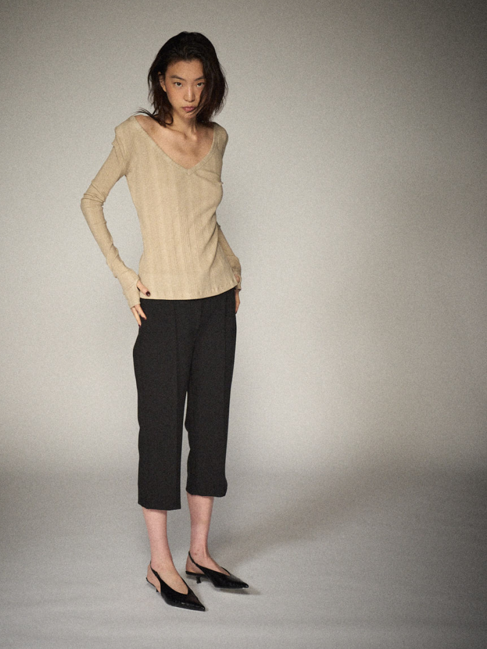 Slim V-neck Ribbed Tee