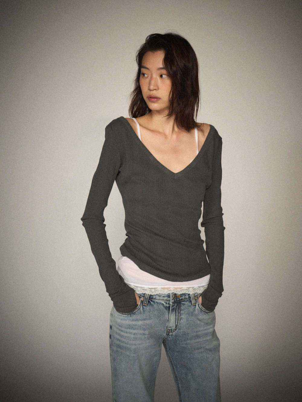 Slim V-neck Ribbed Tee
