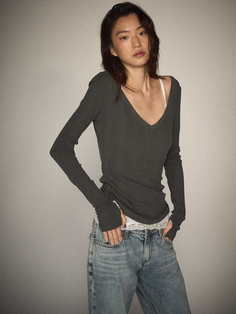 Slim V-neck Ribbed Tee