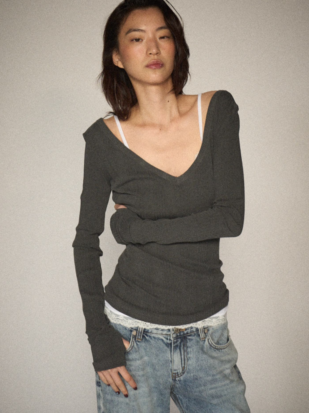 Slim V-neck Ribbed Tee