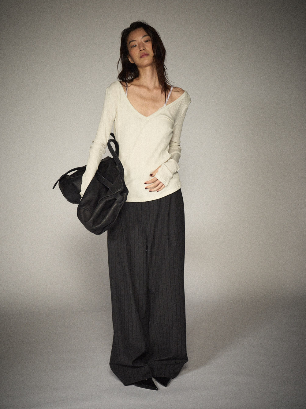 Slim V-neck Ribbed Tee