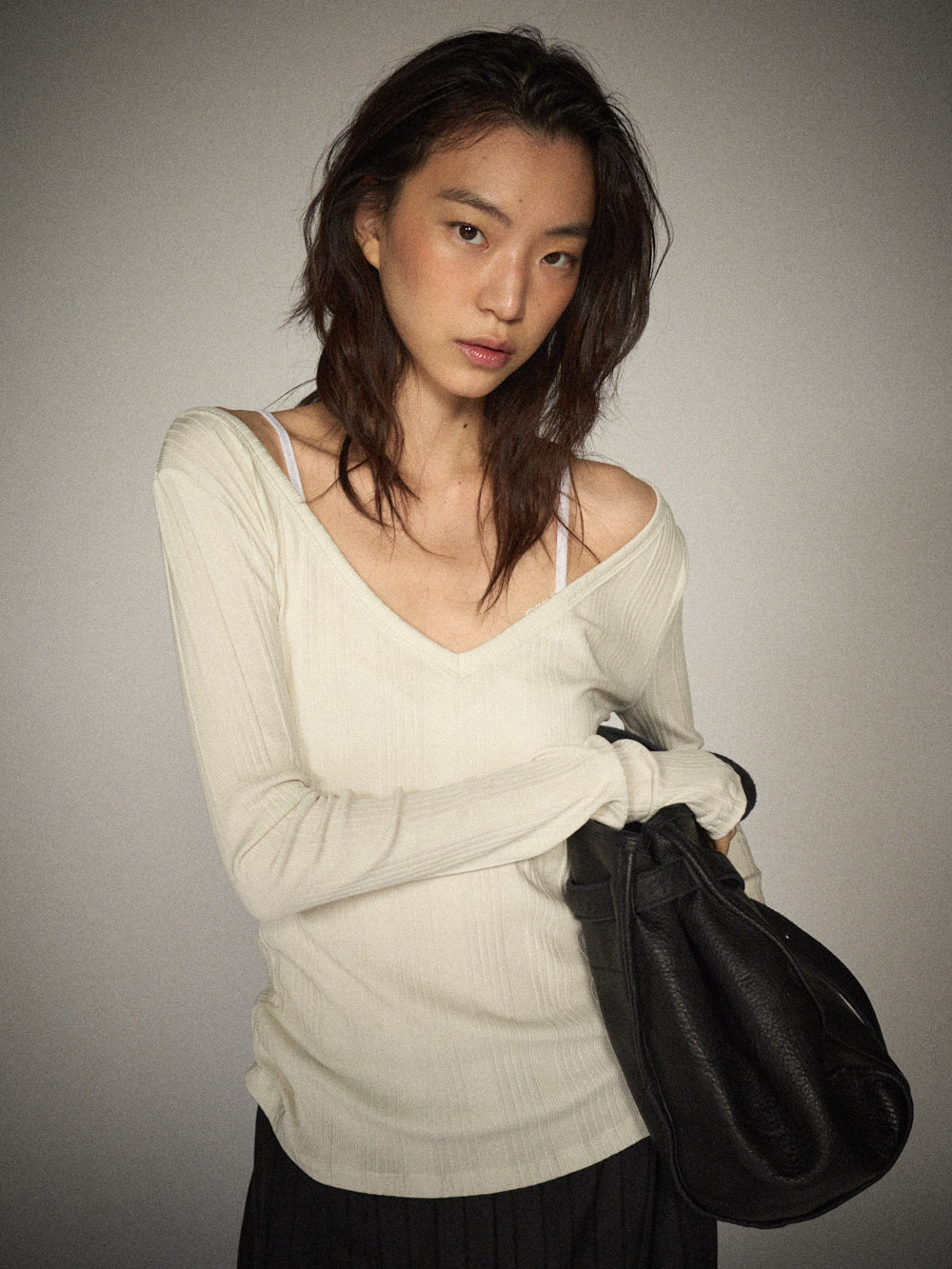 Slim V-neck Ribbed Tee