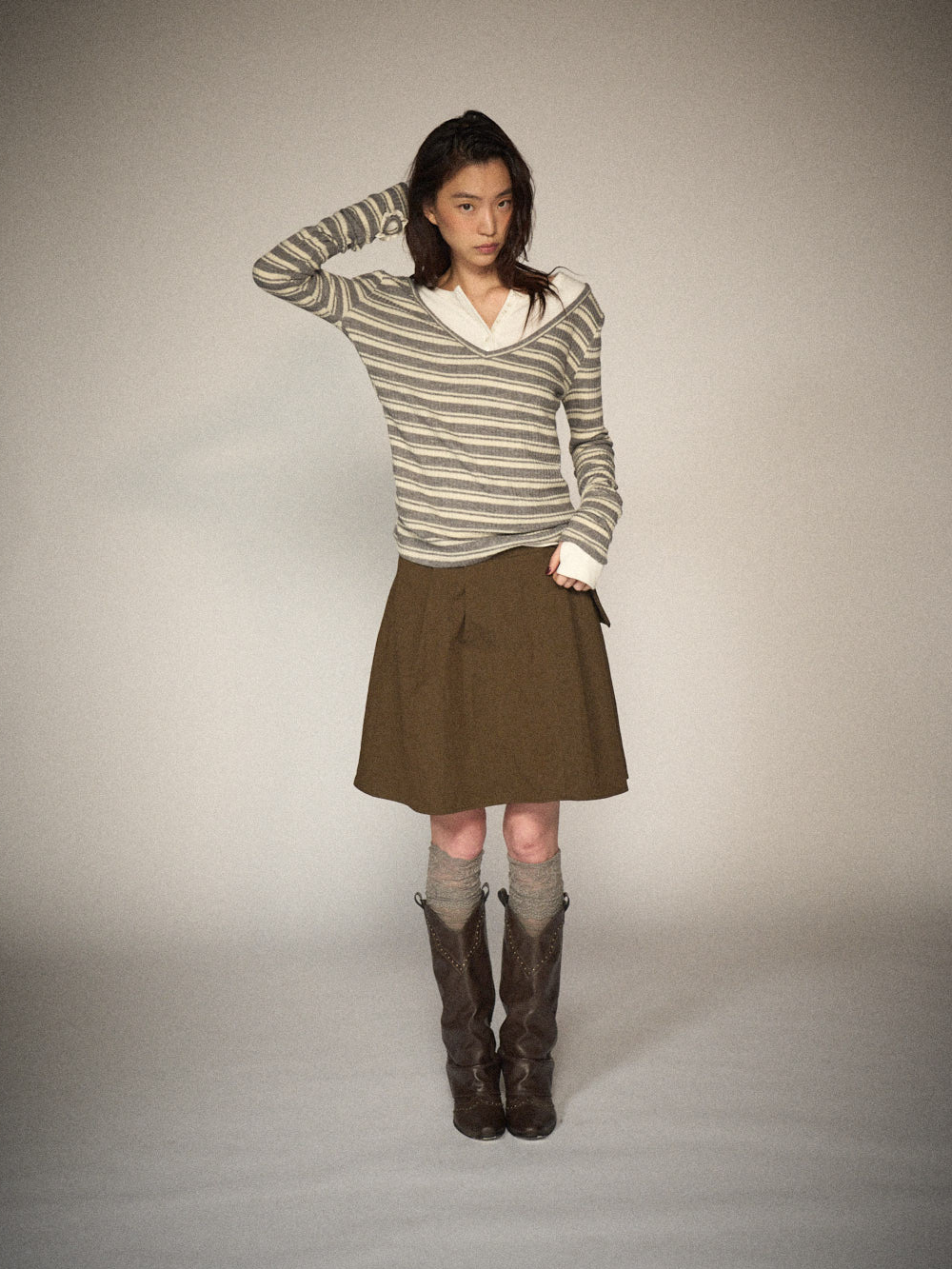 Slim V-neck Knit Stripe Tee