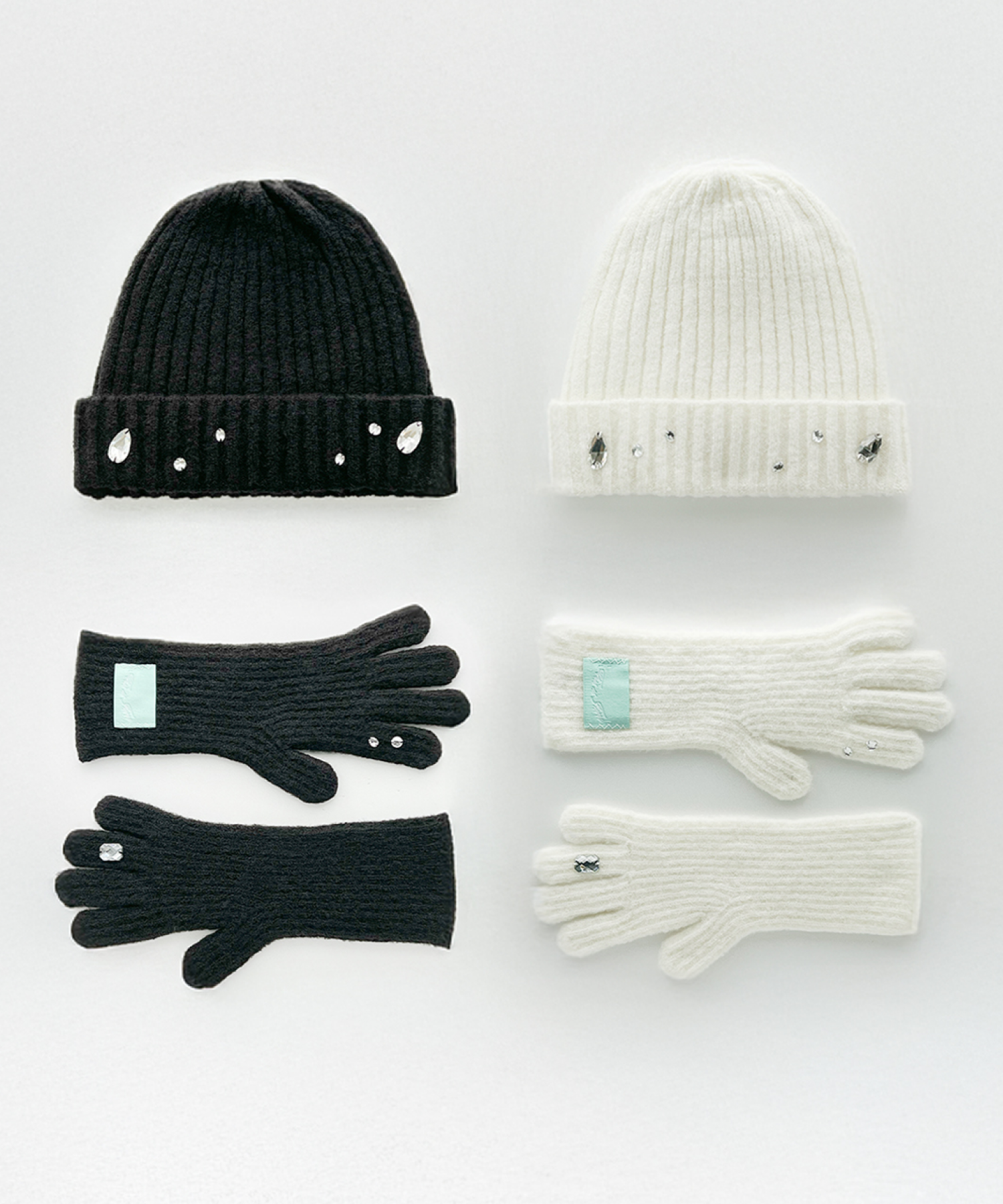 Knitted Beanie + Gloves Set ( Set Promotion )