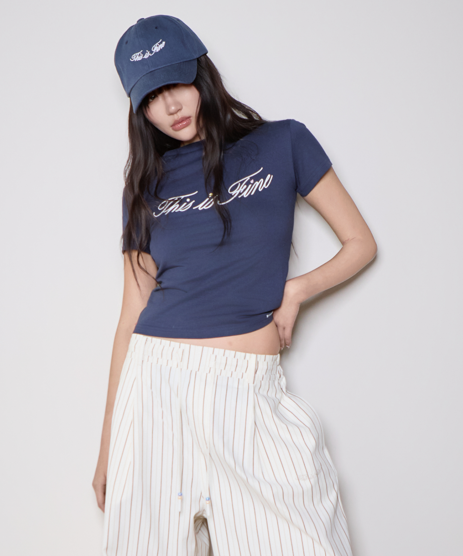クロップド シグネチャーTシャツ