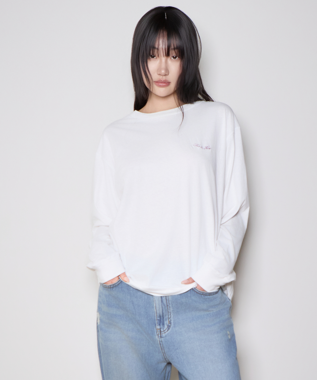 스탠다드 롱슬리브 로고 티 화이트