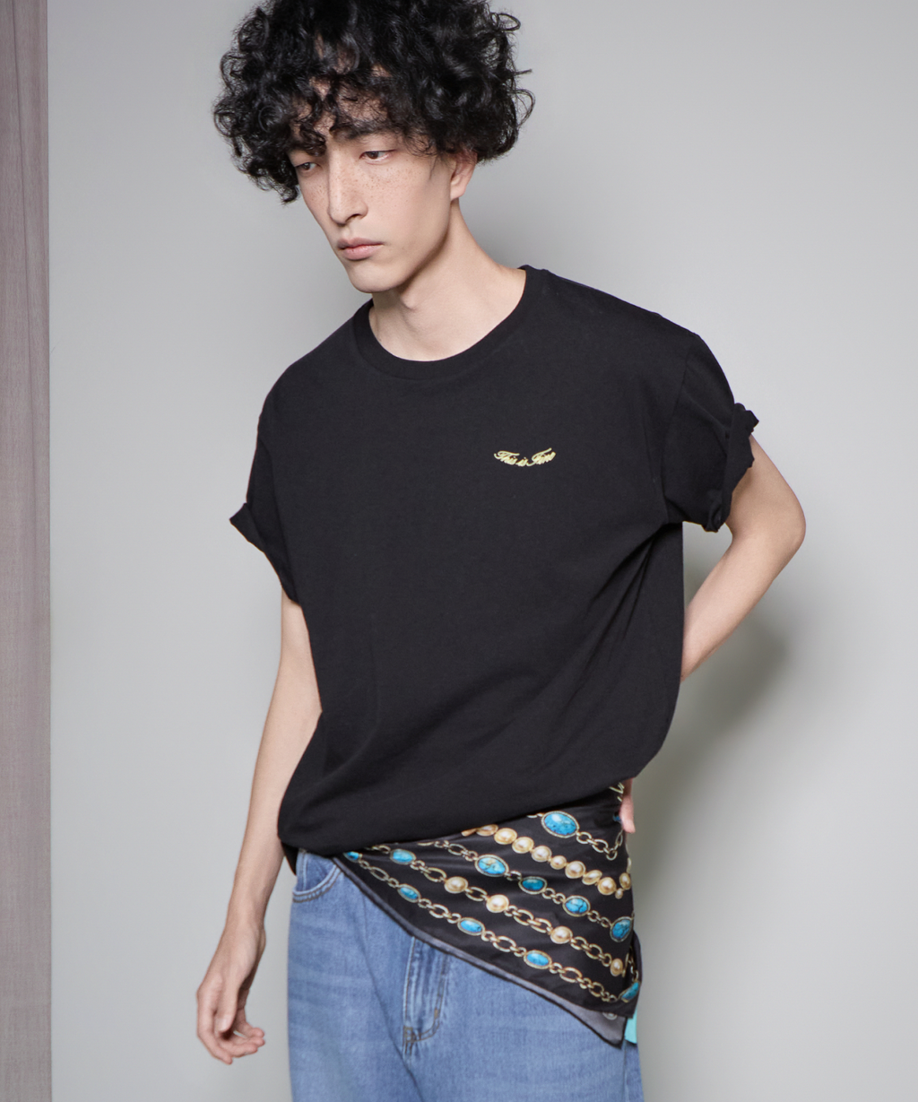 Standard Logo T Black